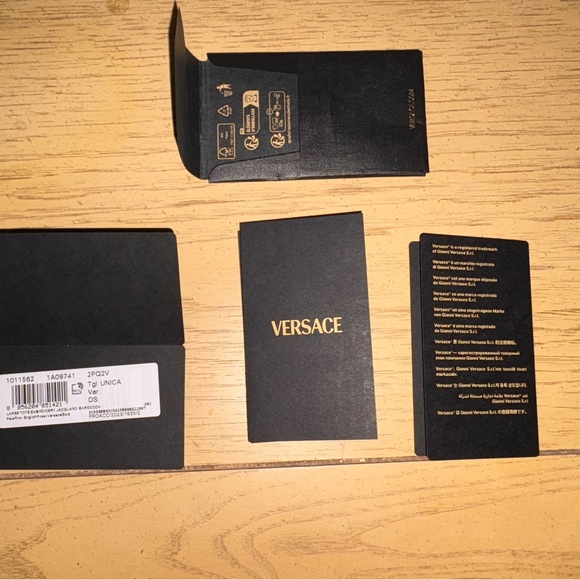 Versace Bag - Picture 6 of 7